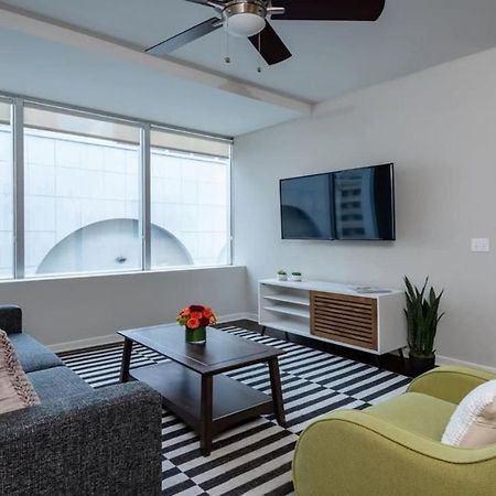 Downtown Dallas Cozysuites With Gym #9 المظهر الخارجي الصورة