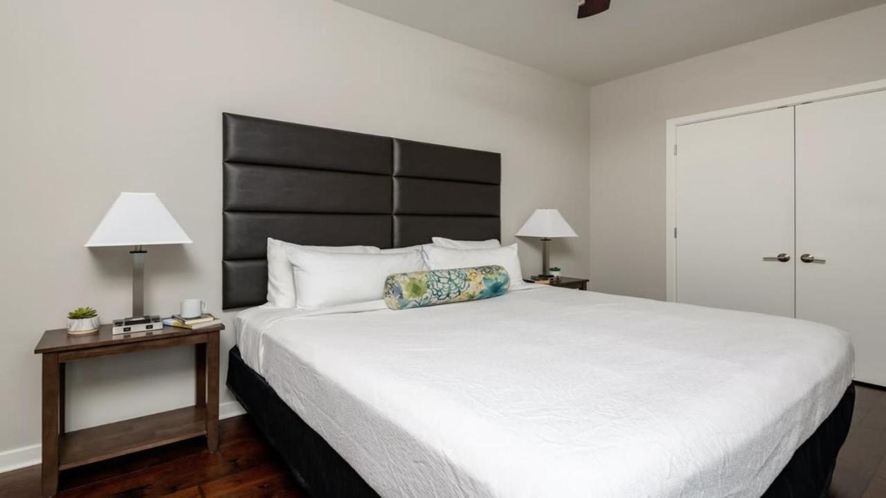 Downtown Dallas Cozysuites With Gym #9 المظهر الخارجي الصورة